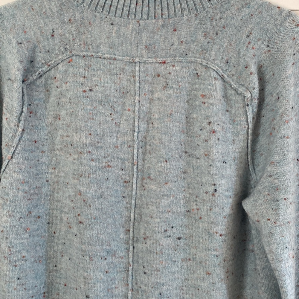 LOFT Sweater - Picture 5 of 6